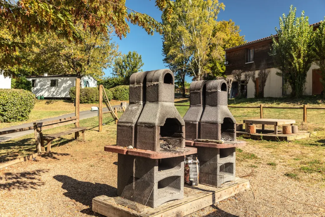 Campingplatz Le Mas de Sireuil