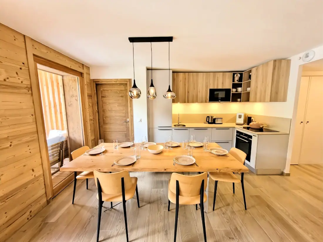 Carmine Lodge Residence
