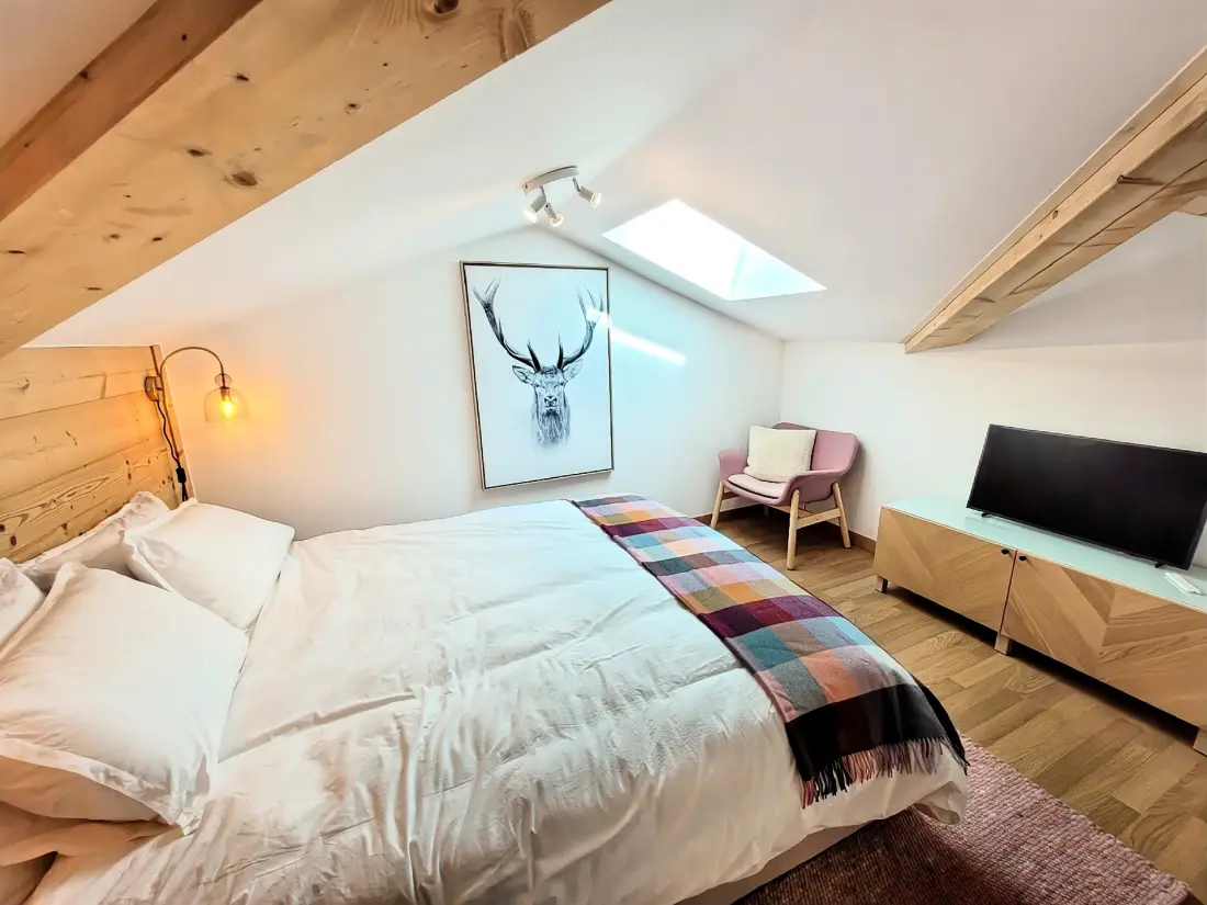Carmine Lodge Residence
