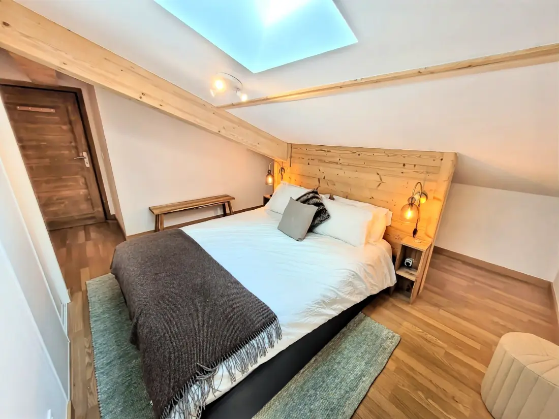 Carmine Lodge Residence