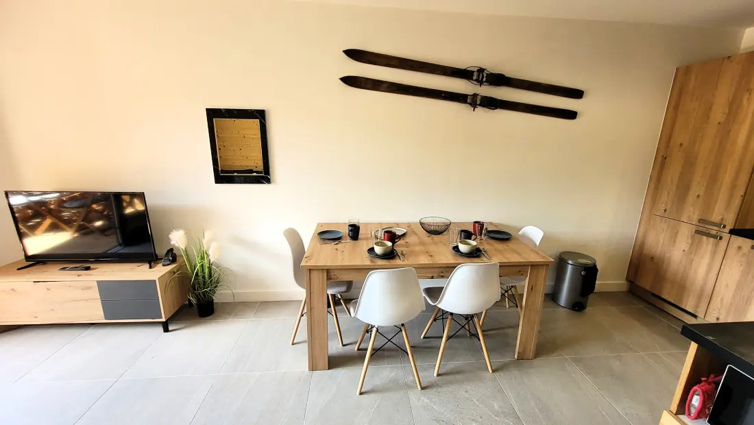 Alpesi Cottage Residence