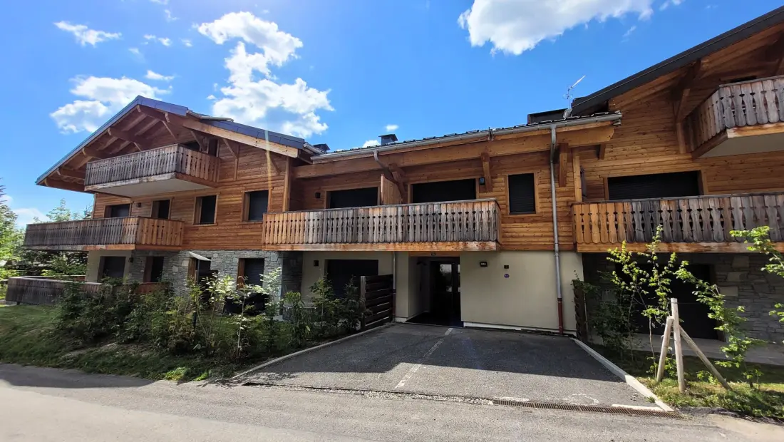 Alpesi Cottage Residence