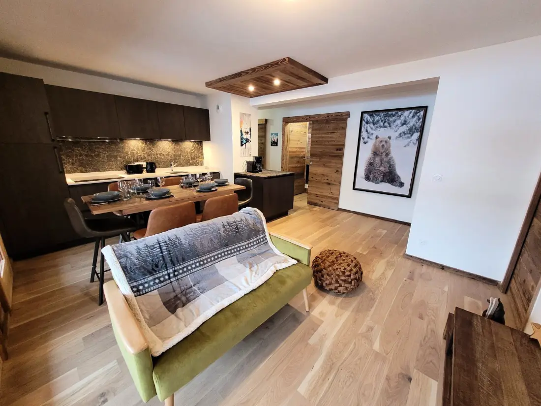 Essential Residence