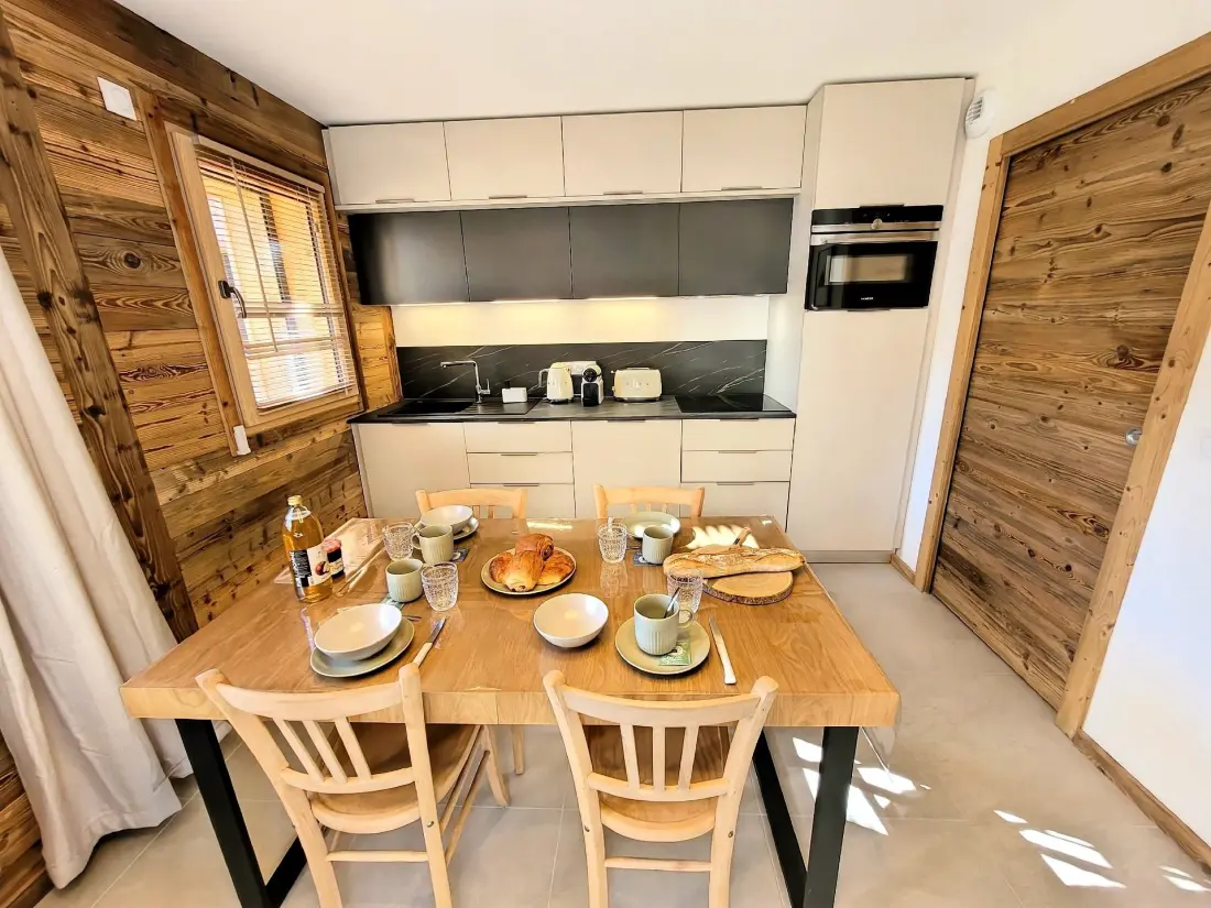 Essential Residence
