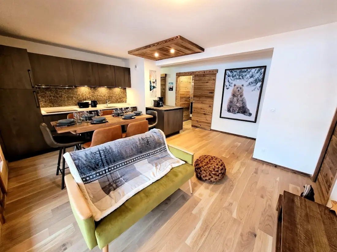 Essential Residence