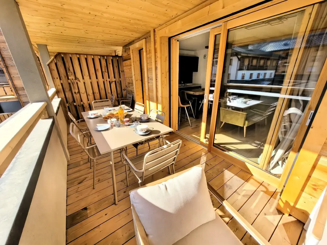 Essential Residence