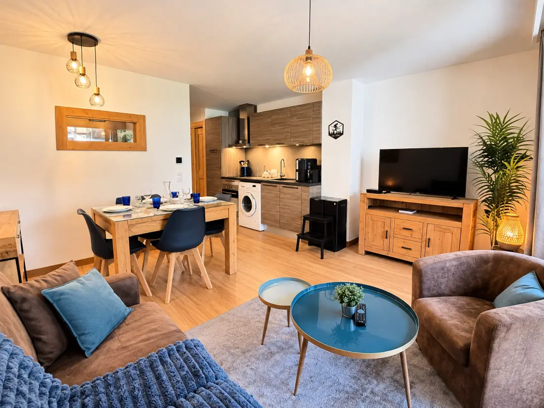 Le Solaret Residence