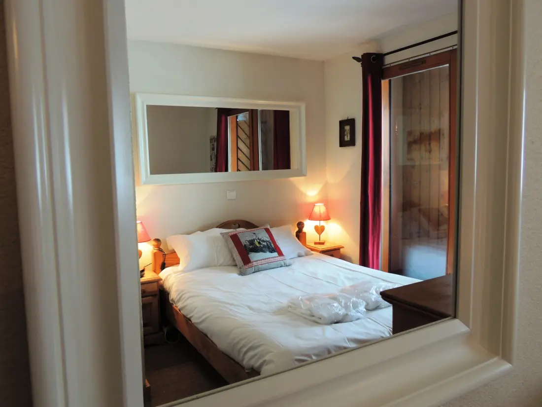 Lion Residence Arany