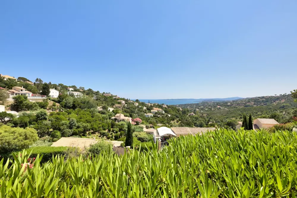 Les Issambres Corniche - maeva Home