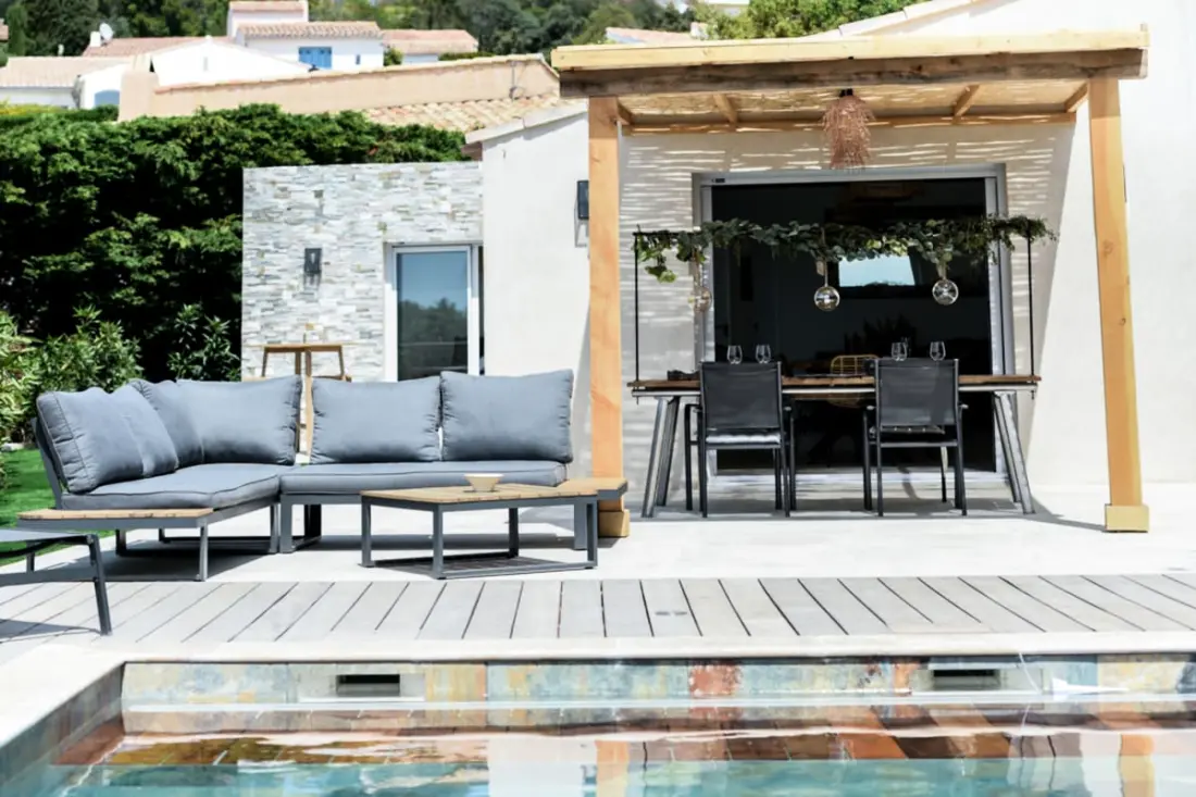 Magnificent Villa Pool & View Sea
