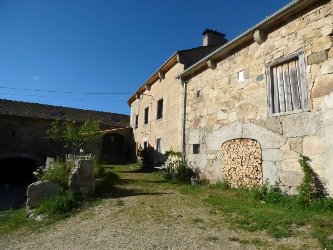 Gîte de France Gîte lozère blau 12 Personen 3 Ohren