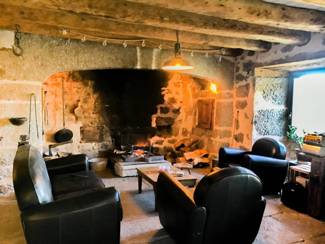 Gîte de France Gîte lozère blau 12 Personen 3 Ohren