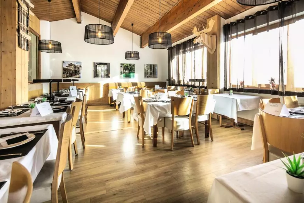 Hotel Les Menuires Les Bruyères - Colazione