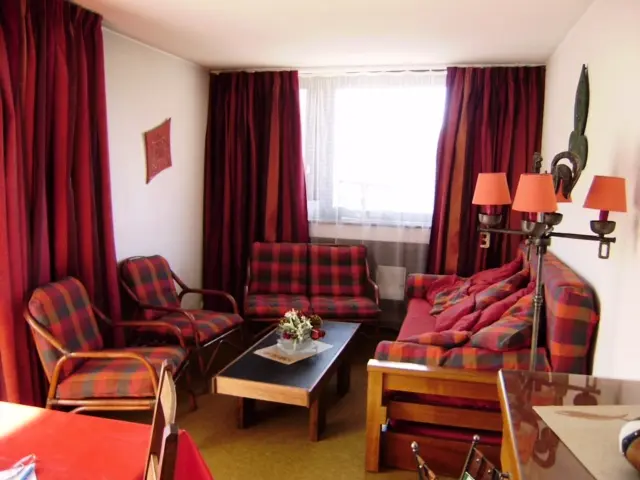 Erkélyes apartman Les Ménuires szívében