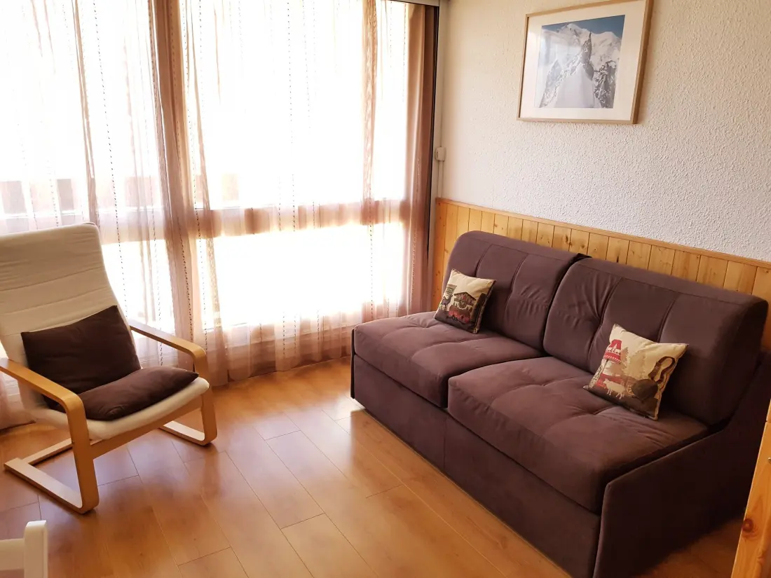 Challe Residence