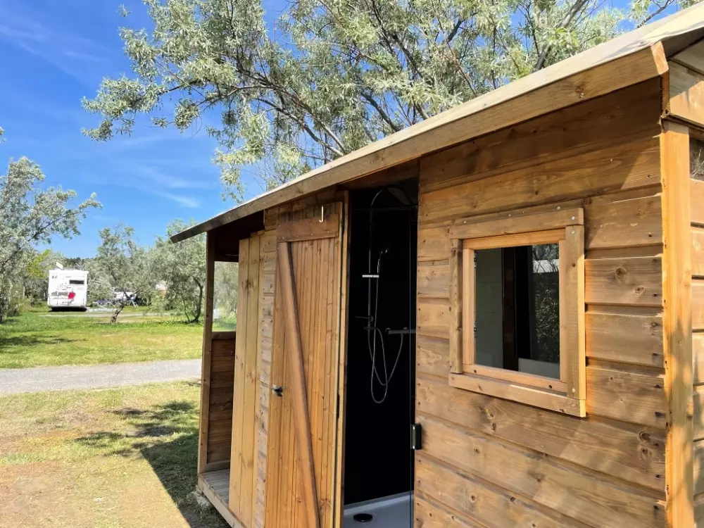 Kwiat Camping Mas de Champel 4 Gwiazdy★★★★ 4 Gwiazdy★★★★ 4 Gwiazdy★★★★ 4 Gwiazdy★★★★