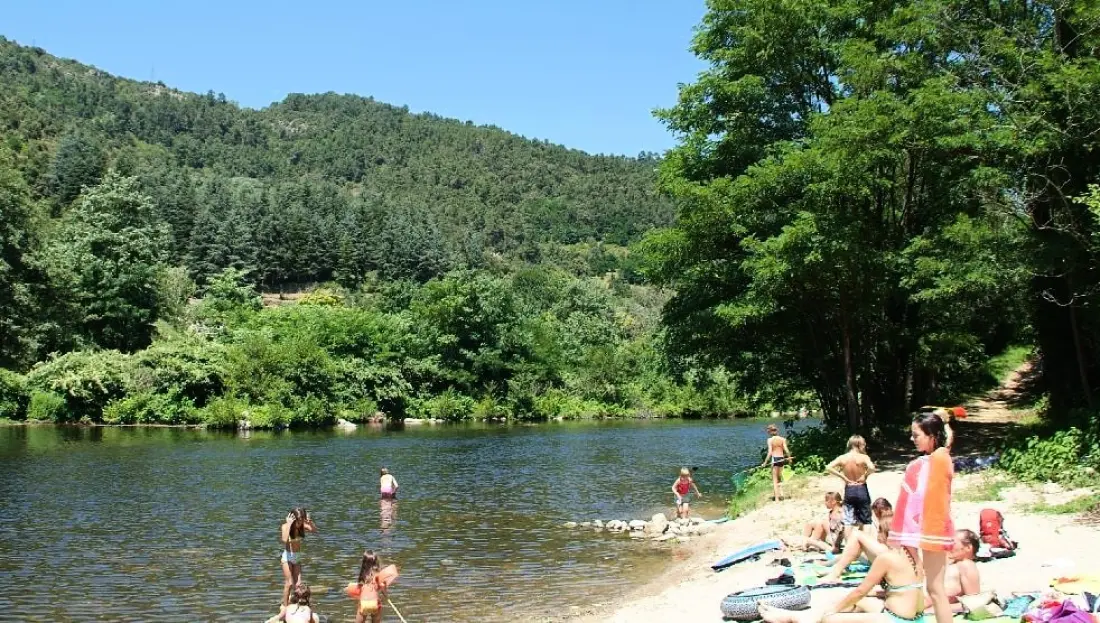 Flower Camping Mas de Champel 4 étoiles★★★★