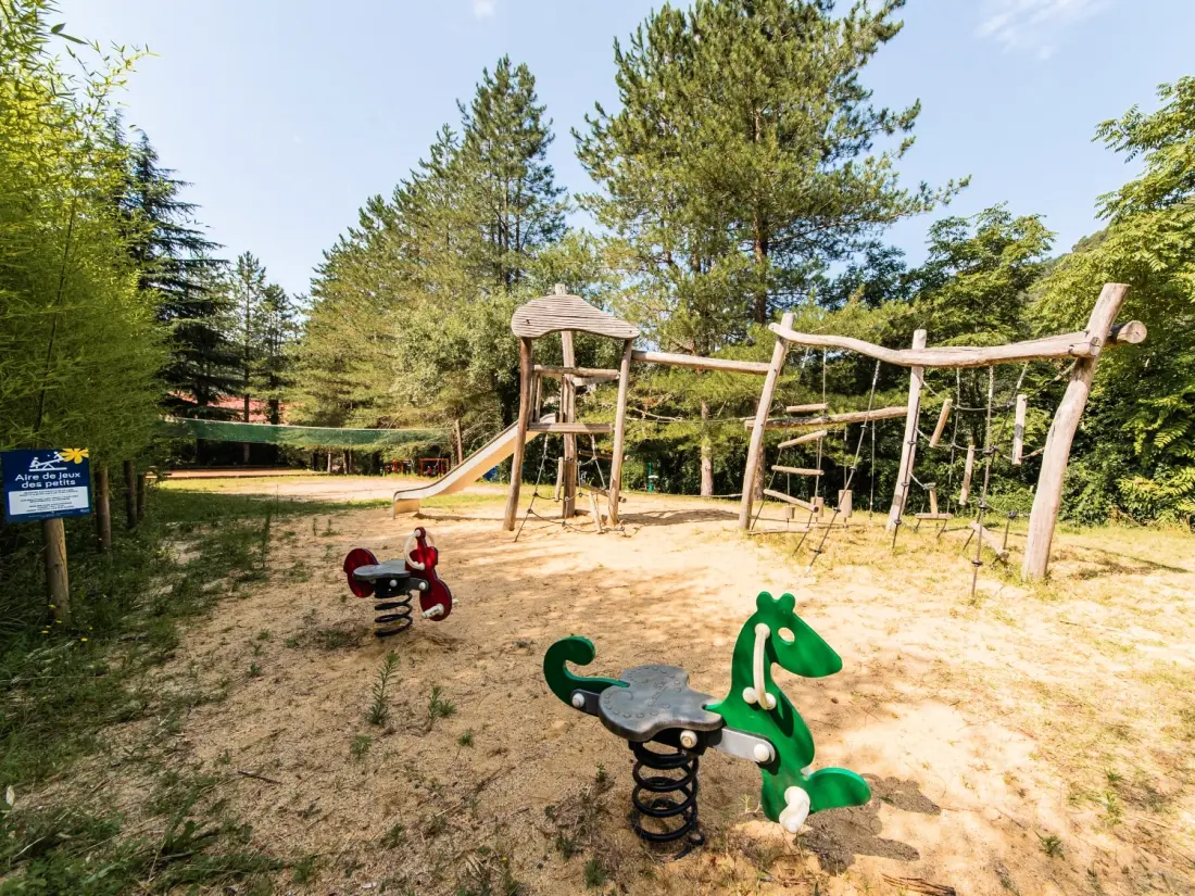 Flower Camping Mas de Champel 4 étoiles★★★★