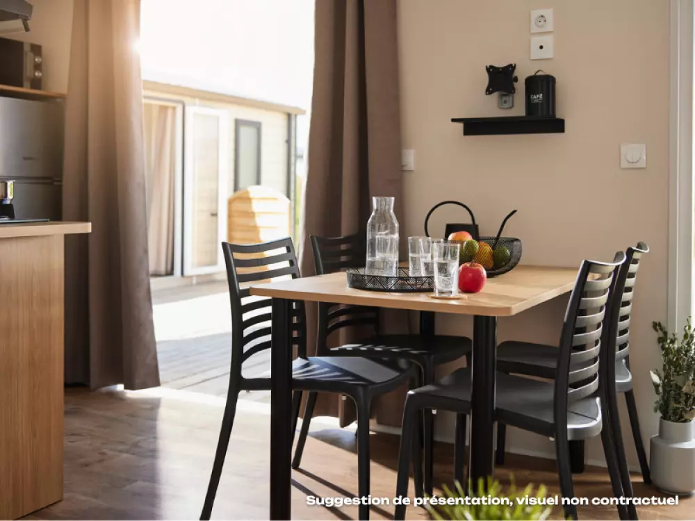 Kwiat Camping Mas de Champel 4 Gwiazdy★★★★ 4 Gwiazdy★★★★ 4 Gwiazdy★★★★ 4 Gwiazdy★★★★