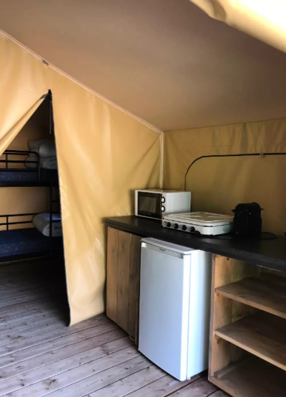 Kwiat Camping Mas de Champel 4 Gwiazdy★★★★ 4 Gwiazdy★★★★ 4 Gwiazdy★★★★ 4 Gwiazdy★★★★