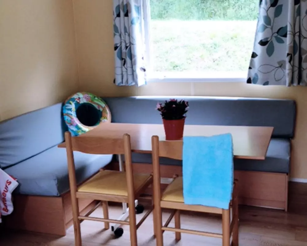 Kwiat Camping Mas de Champel 4 Gwiazdy★★★★ 4 Gwiazdy★★★★ 4 Gwiazdy★★★★ 4 Gwiazdy★★★★