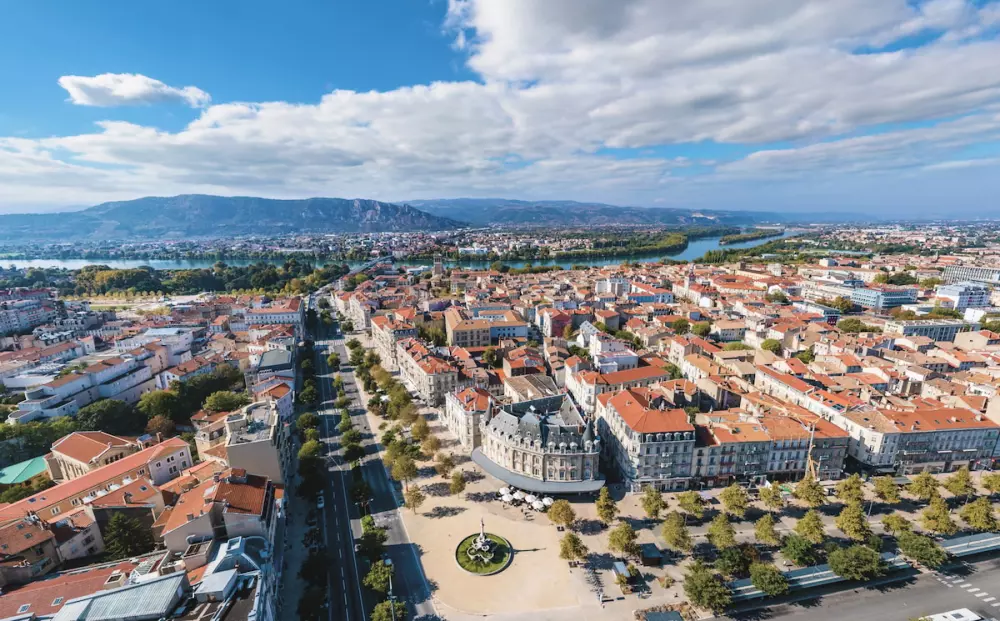 Kwiat Camping Mas de Champel 4 Gwiazdy★★★★ 4 Gwiazdy★★★★ 4 Gwiazdy★★★★ 4 Gwiazdy★★★★