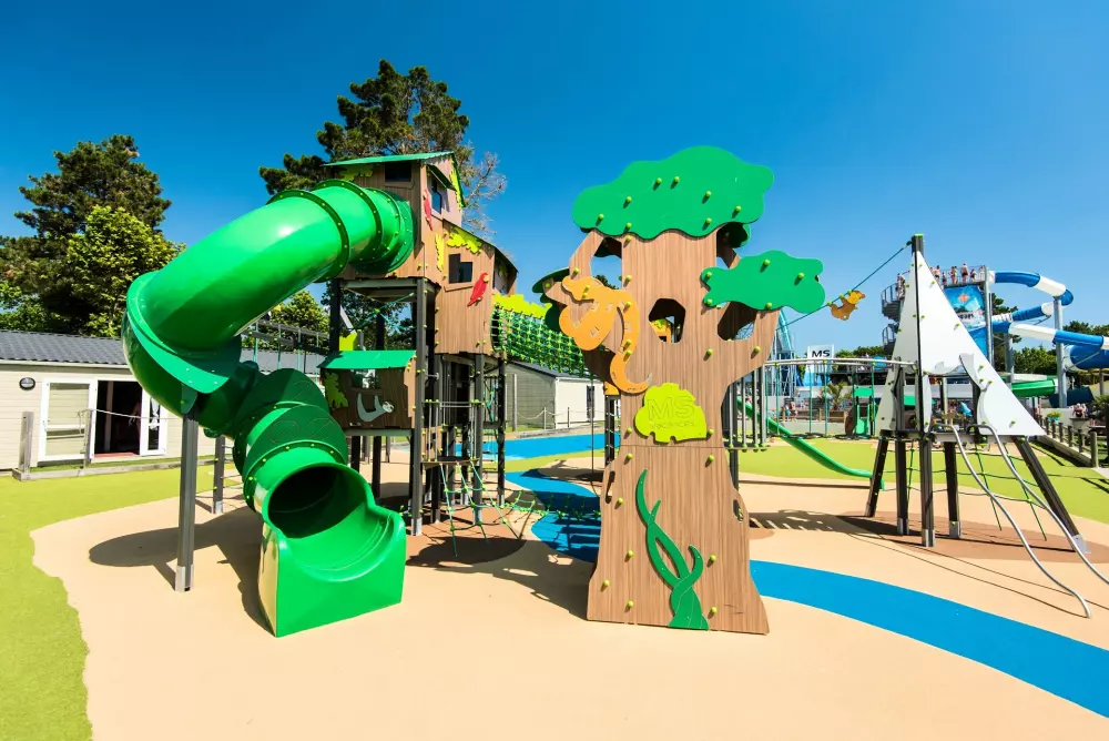 Camping Club Le Trianon 5 Stars★★★★★ - MS Holidays