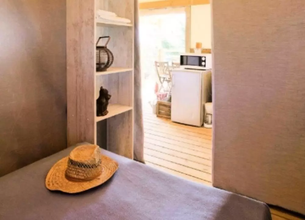 Camping Les Pirons 5 Sterren★★★★★