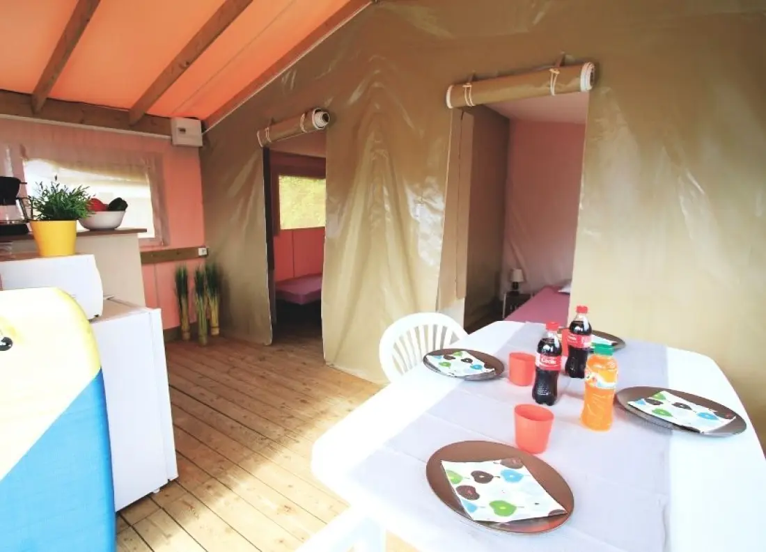 Camping Les Pirons 5 Sterren★★★★★