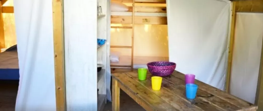 Camping Les Pirons 5 Sterren★★★★★