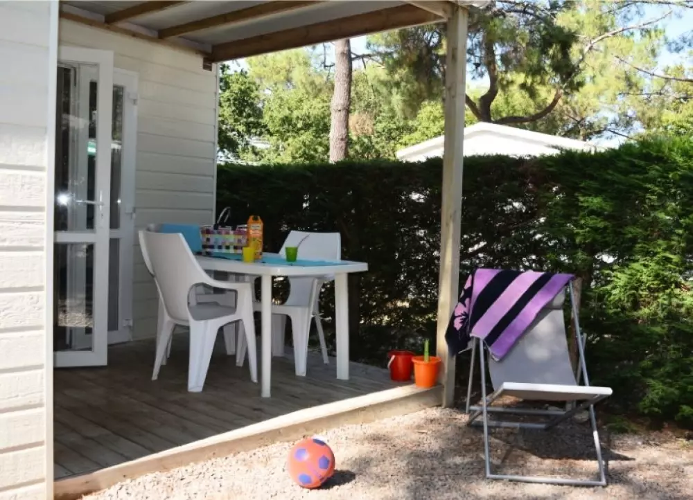 Camping Les Pirons 5 Sterren★★★★★