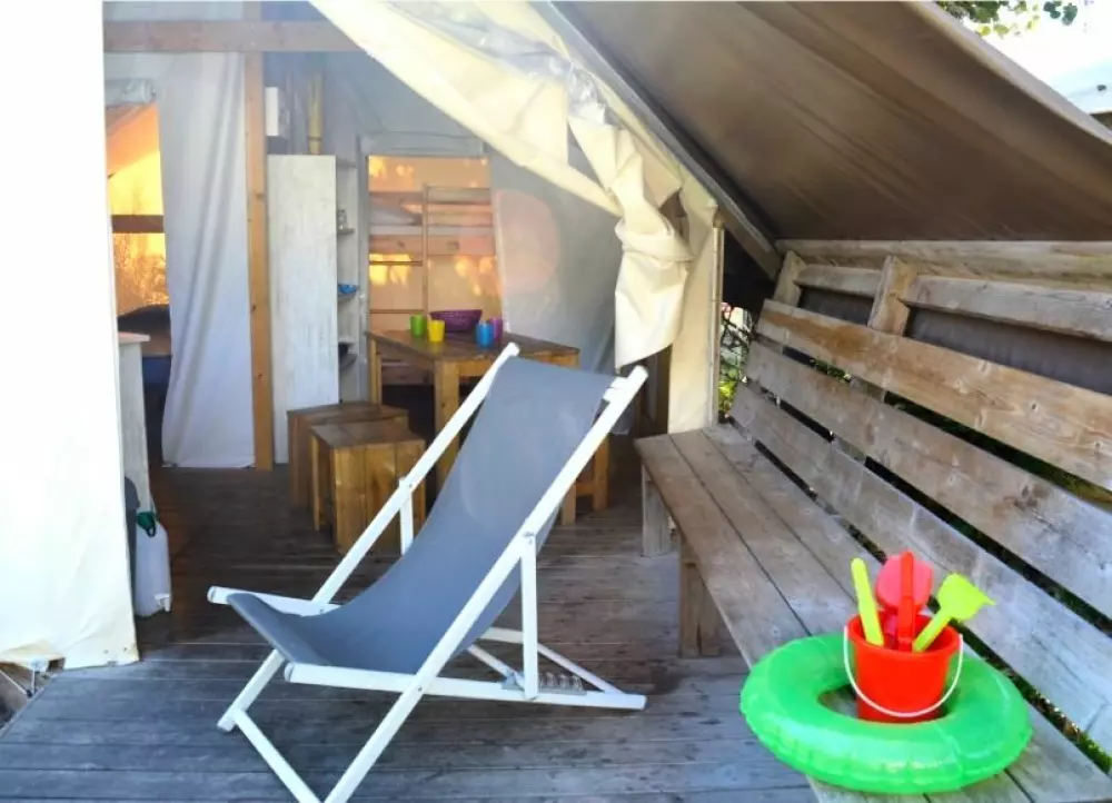 Camping Les Pirons 5 Sterren★★★★★