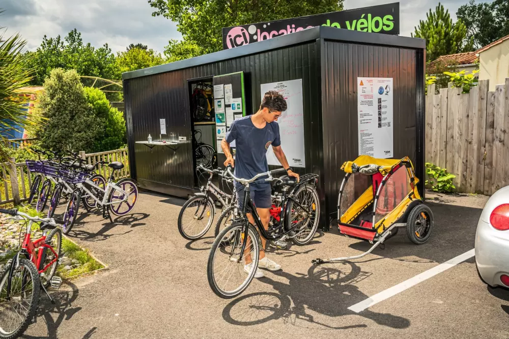 Camping Les Pirons 5 Sterren★★★★★