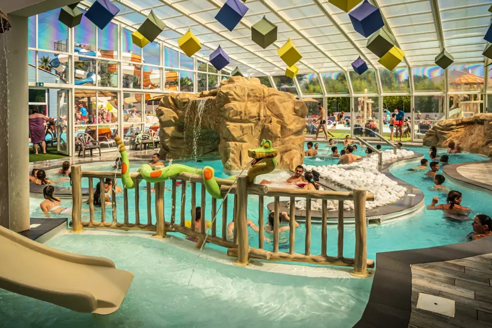 Camping Les Pirons 5 Sterren★★★★★