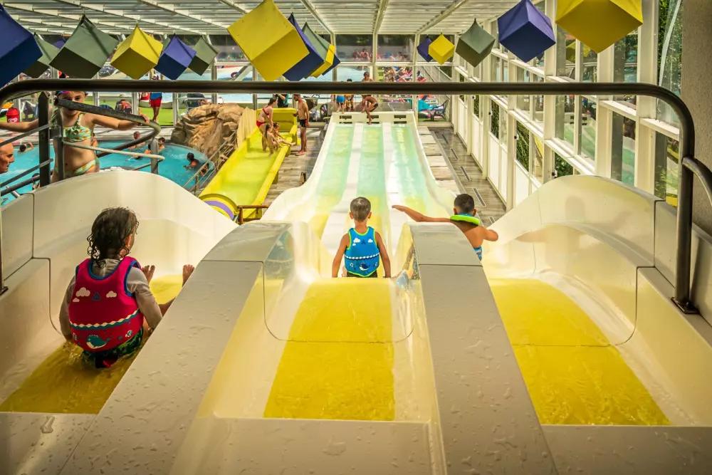 Camping Les Pirons 5 Sterren★★★★★