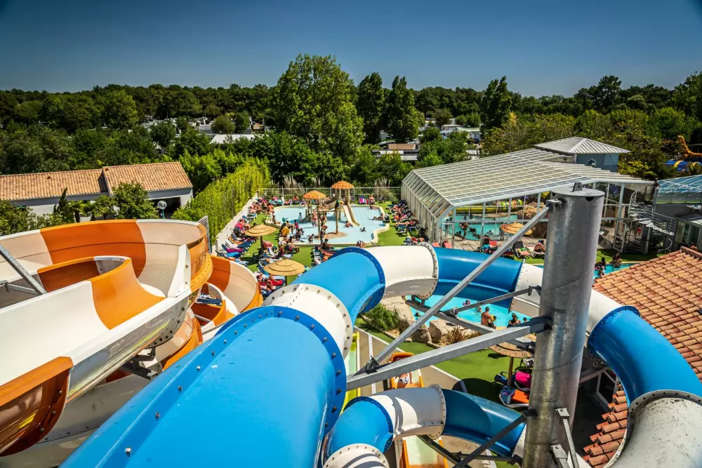 Camping Les Pirons 5 Sterren★★★★★