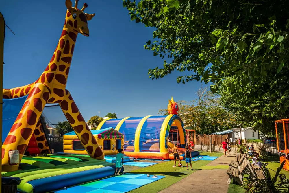 Camping Les Pirons 5 Sterren★★★★★