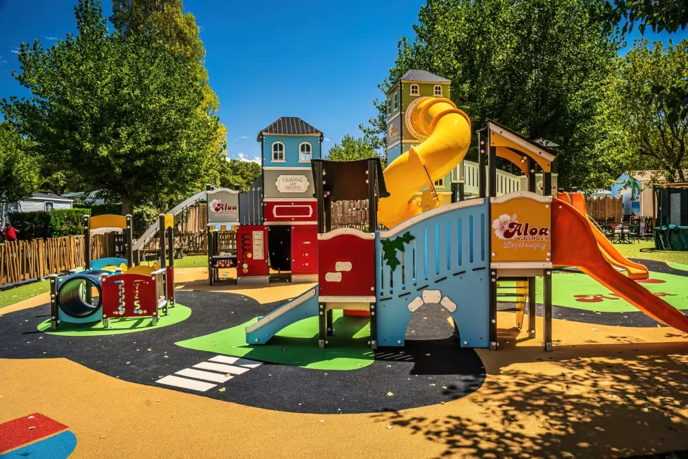 Camping Les Pirons 5 Sterren★★★★★