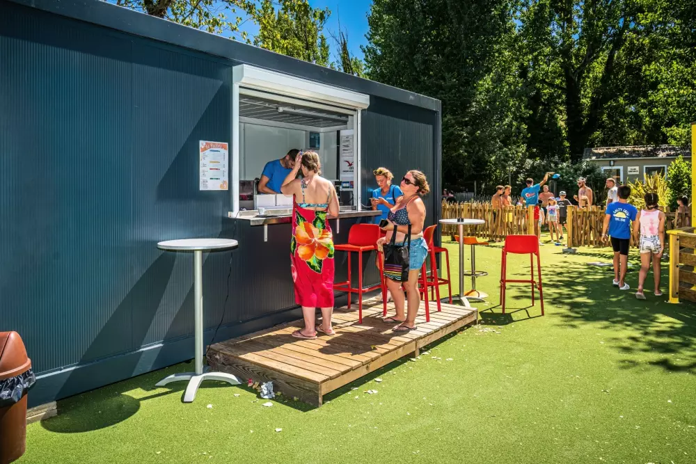 Camping Les Pirons 5 Sterren★★★★★