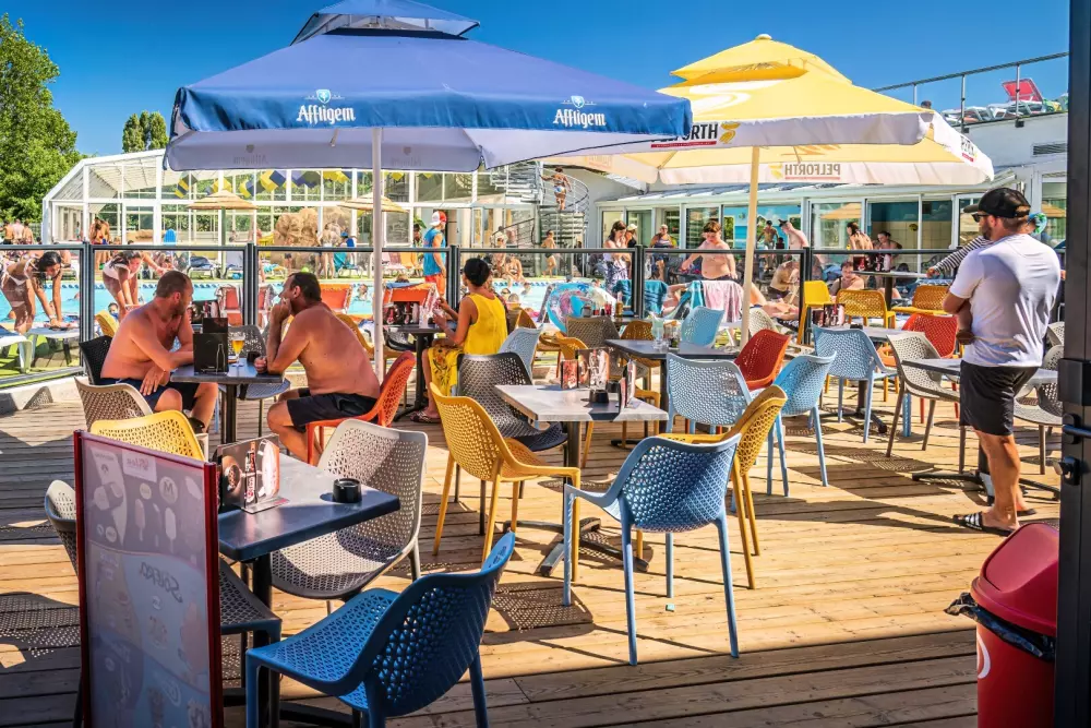 Camping Les Pirons 5 Sterren★★★★★