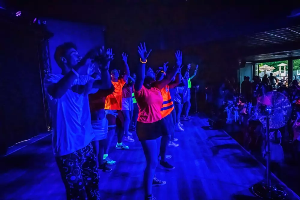 Camping Les Pirons 5 Sterren★★★★★