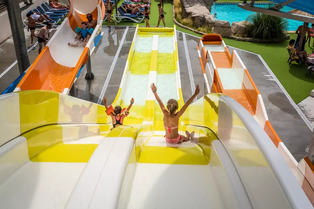 Camping Les Pirons 5 Sterren★★★★★