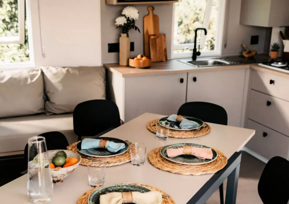 Camping Les Pirons 5 Sterren★★★★★