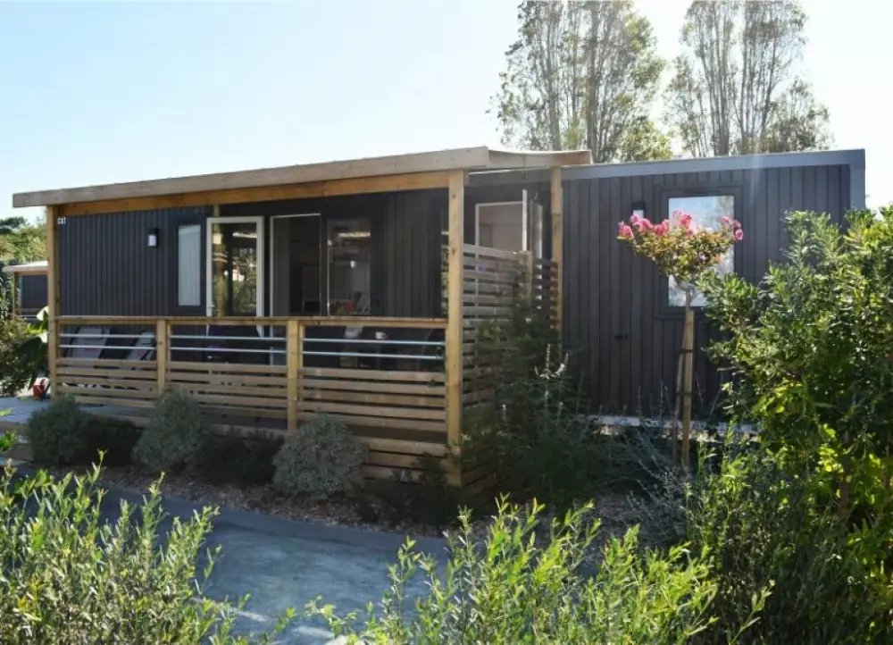 Camping Les Pirons 5 Sterren★★★★★