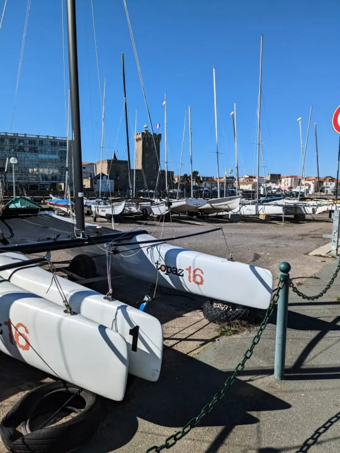 Meleg és kellemes a tenger közelében Garage