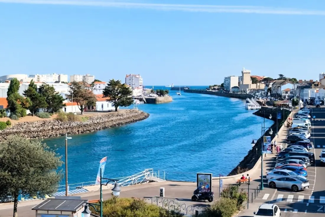 Visszafordíthatatlan nézet a Chenal des Sands D'olonne-ről