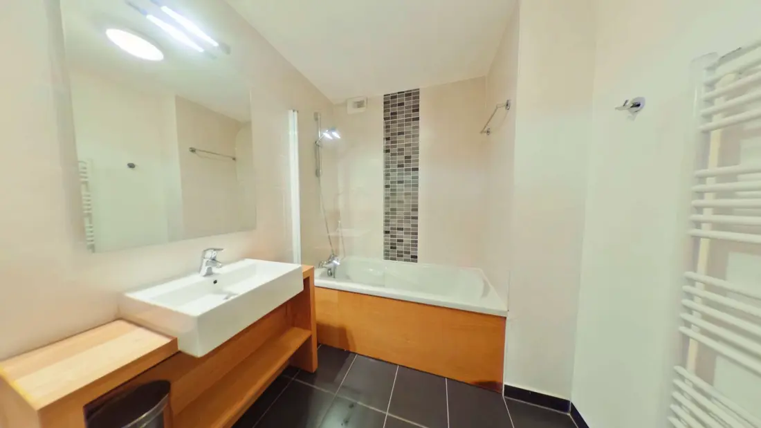 Bat C Emerald Chalets