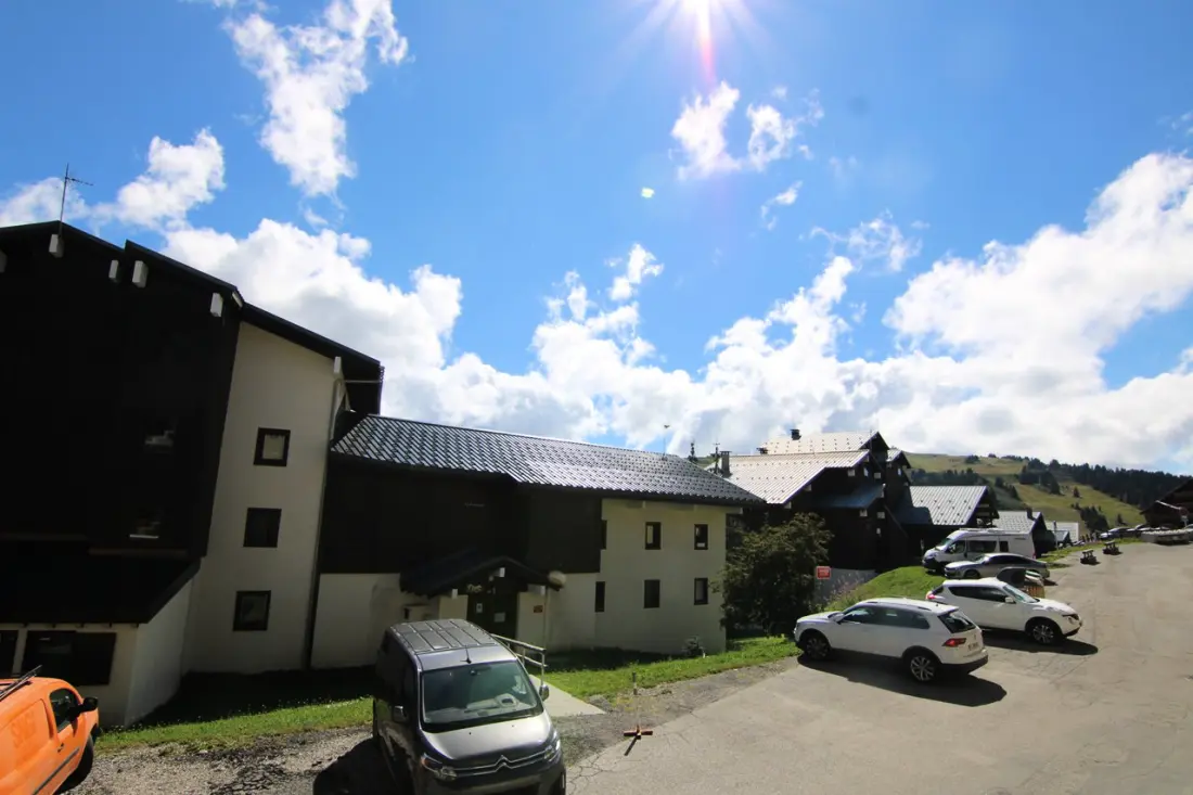 Residence C.commercial Le Tavaillon