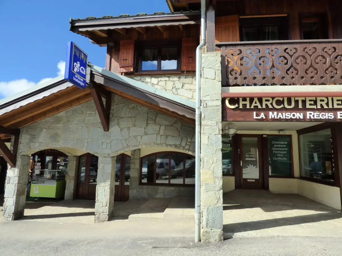 Residence C.commercial Le Tavaillon