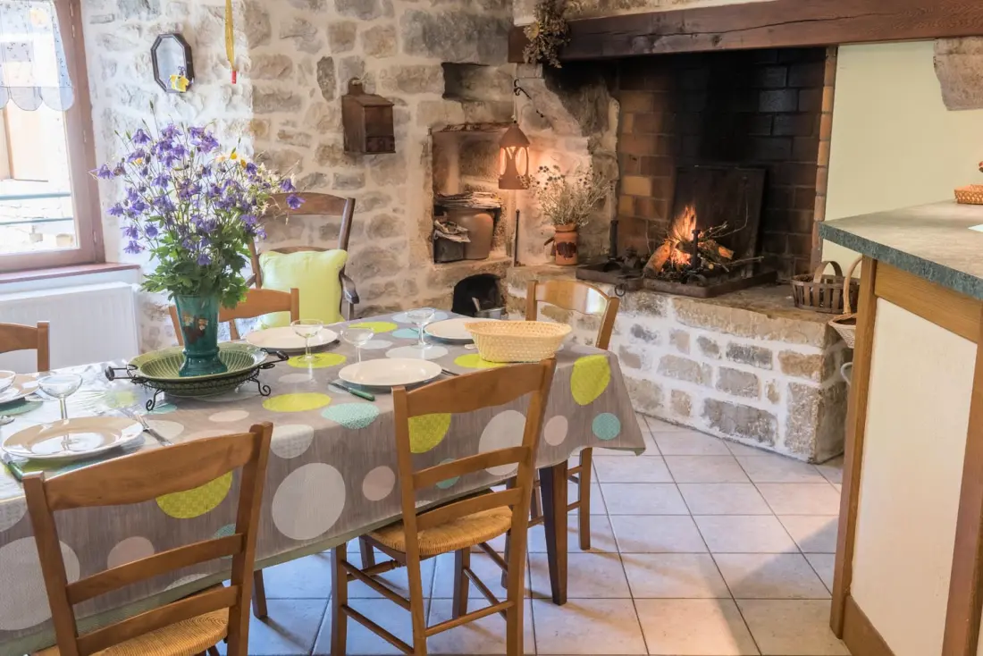 Gîte de France Gîtes de France 3 Ähren 6/7 Personen in Les Salelles 3 Ähren